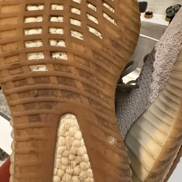 Yeezy - Picture 3 of 3